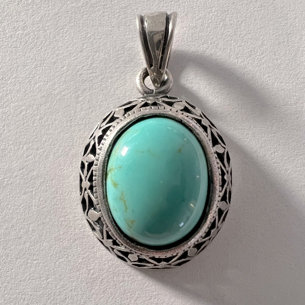 Sterling Silver 925 Turquoise Openwork Puff Pendant